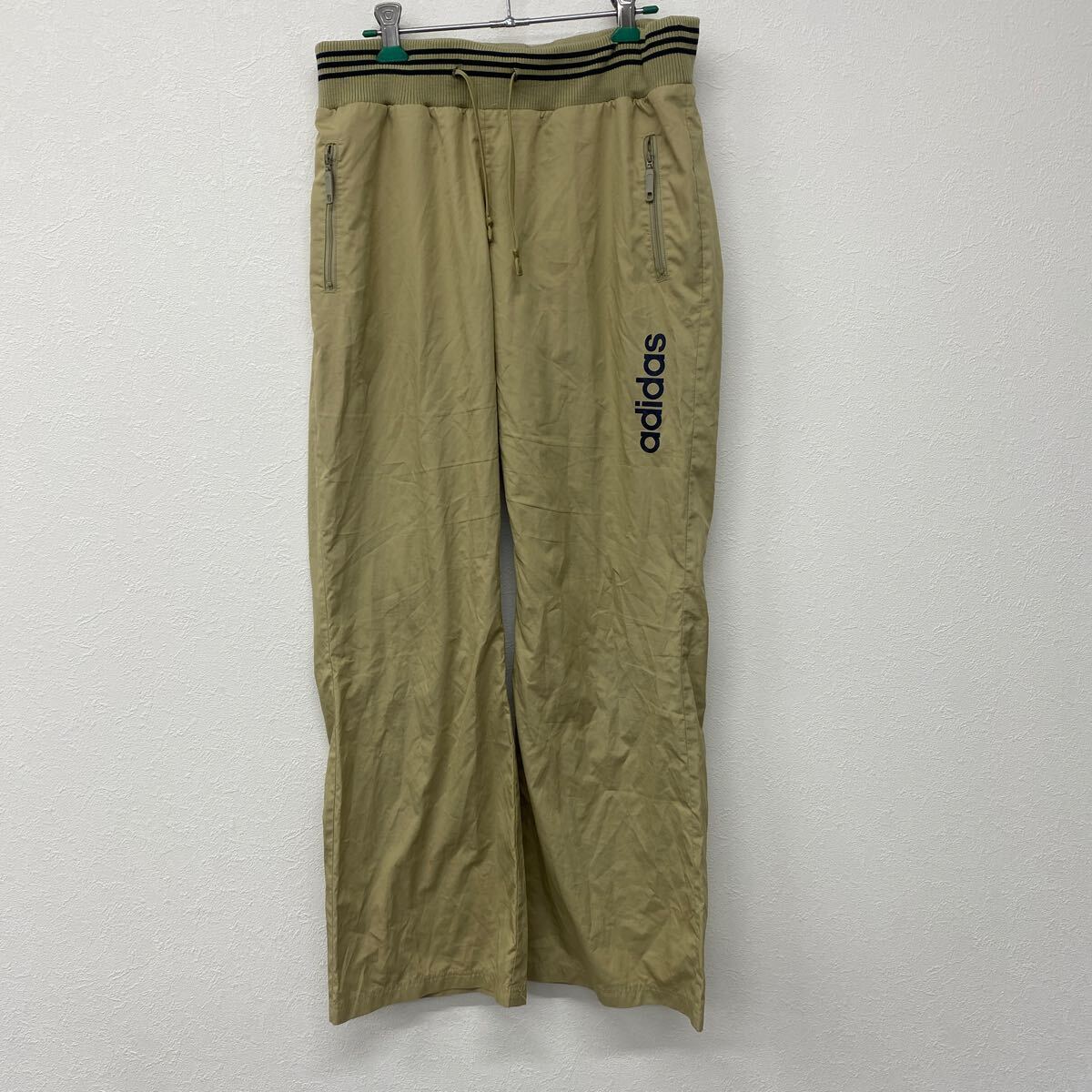 adidasアディダス メンズナイロンパンツ Mサイズ 薄いカーキ ◎20拍卖
