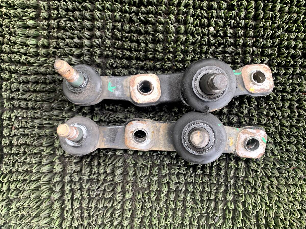 ●即決値段●ガタ無し●250707 トヨタ クラウン GRS180 ロアアーム ボールジョイント 左右 セット GRS182 レクサス マークX拍卖