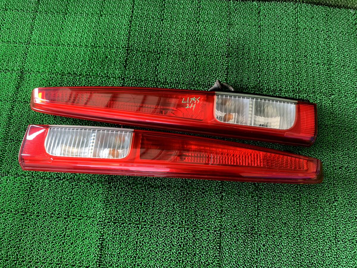 ●即決値段● Z2-2 ダイハツ ムーヴ ムーブ L175S L185S 前期 純正 テールランプ 左右 セット テールライト 左 右 レンズ拍卖