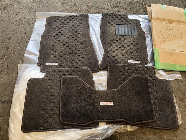 SKYLINE GTR GT-R R33 BCNR33 V-spec floor mat parts 日産 純正 スカイラインGTR フロアマット①拍卖