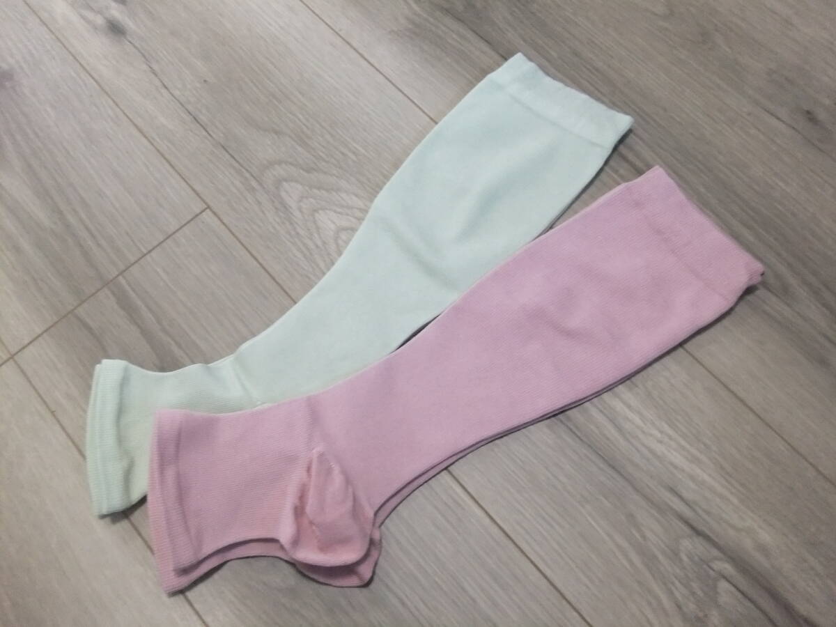 155 未着用品 訳あり 着圧ハイソックス2足 オープントゥ ピオニーグリーン・ダスティローズ シルク混 弱~中圧 おやすみ専用 日本製拍卖