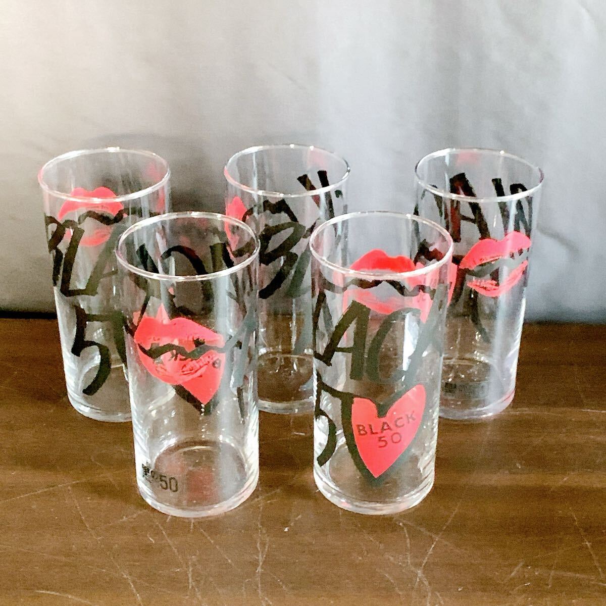 a54 昭和レトロ 黒の50 グラス レトロポップ 当時物 保管品 レトロ ガラスコップ 5個セット拍卖