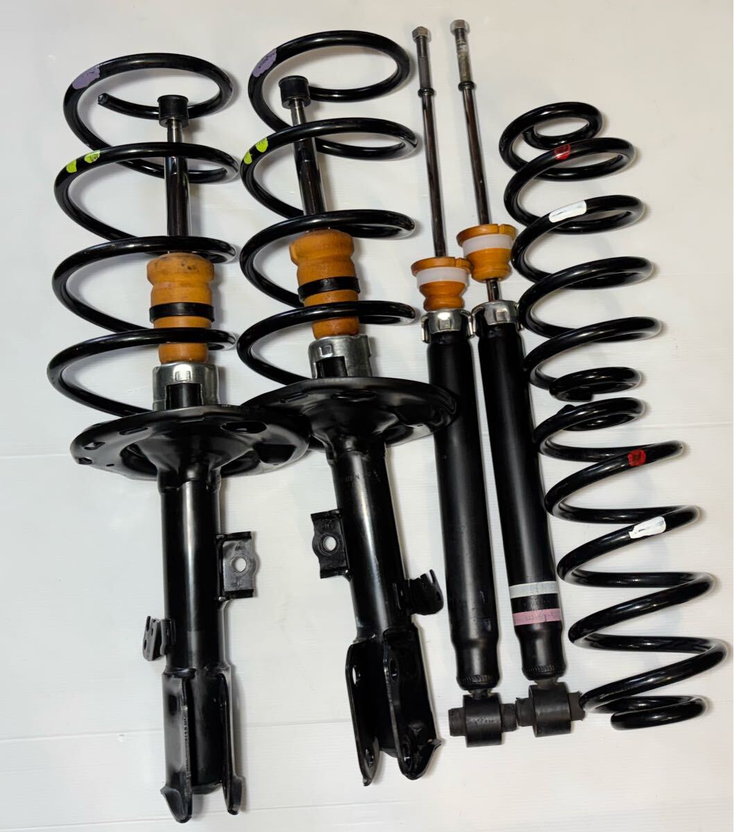 ZRR80G ZRR80W 80 ノア ヴォクシー エスクァイア 後期 純正 サスペンションキット サスキット 純正サス ショック アブソーバー トヨタ拍卖