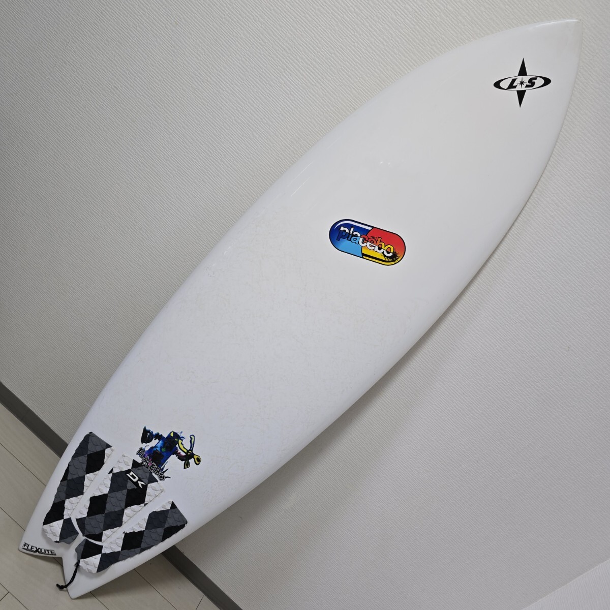 placeboプラセボ PLACEBO MAN サーフボード ショートボード 6.0ft拍卖