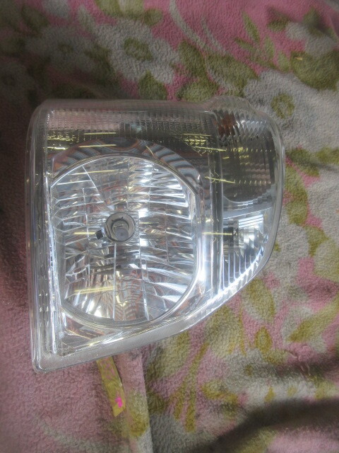 ★R7G9933 DA16T キャリィ 純正右ヘッドライト コイト100-59296 修理やストック等に拍卖