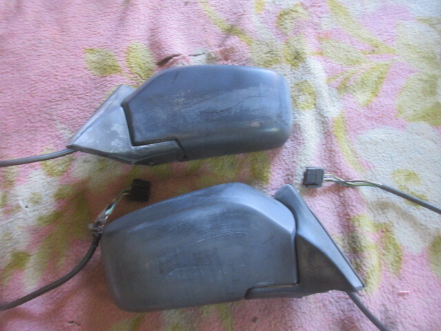 ★R7A9069 ボルボ240 純正左右ドアミラーセット E-AB230W ジャンク品 修理やストック等に拍卖