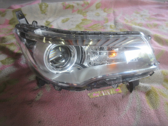 ★R7G9930 B21W デイズ 純正右ヘッドライト スタンレーW1048 修理やストック等に拍卖
