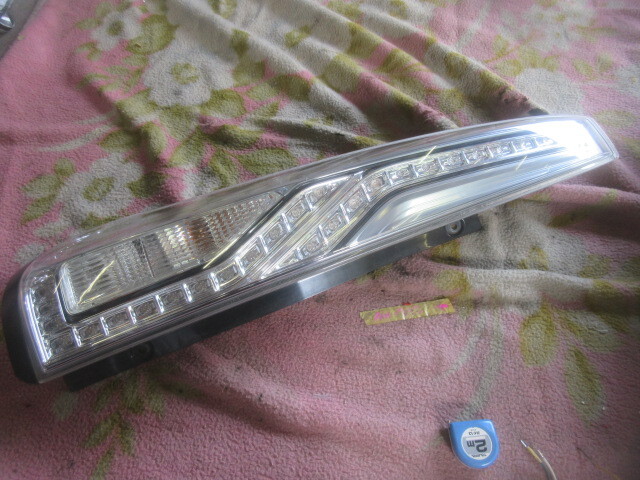 ★R7G9937 HFC26 セレナ 純正左テール コイト220-23682 綺麗 修理やストック等に拍卖