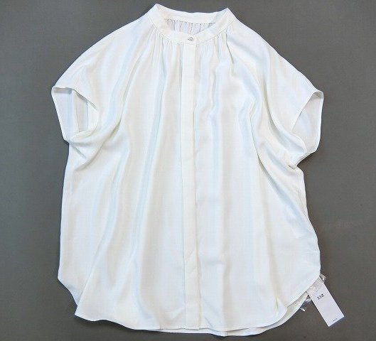 ■23区大きいサイズ50バックサテンアムンゼンパールボタンブラウス/アイボリー17,050円■拍卖