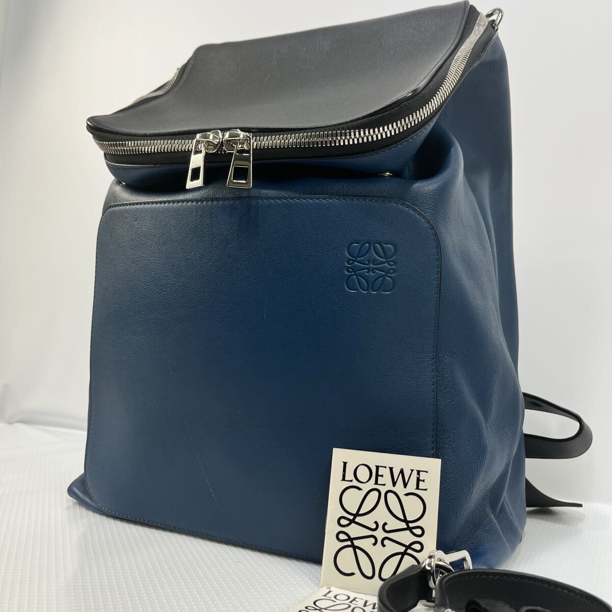 【極美品】ロエベ LOEWE GOYA SLIM ゴヤ アナグラム レザー バックパック リュック デイパック 本革 メンズ ビジネス A4 通勤 バイカラー拍卖