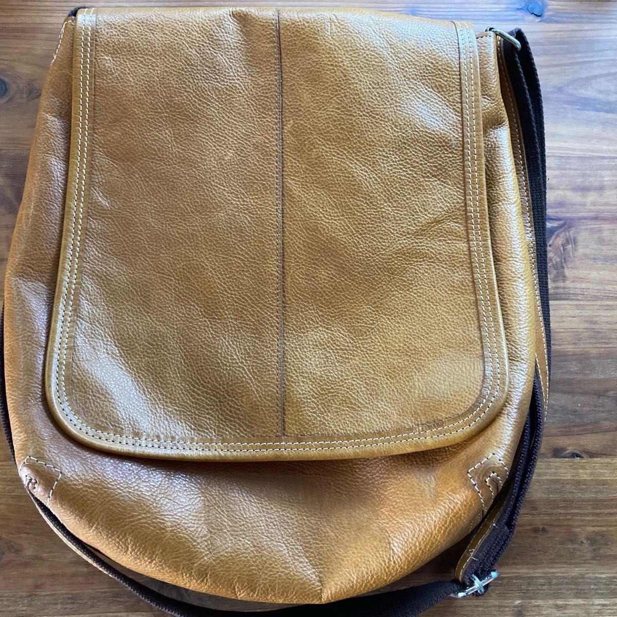 PID 本革 ショルダーバッグ キャメル色拍卖