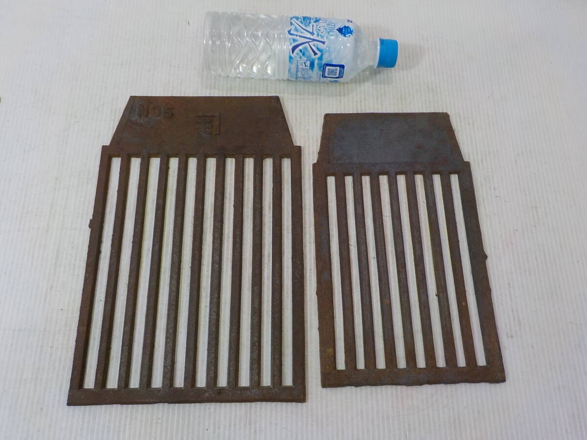 d160★昭和レトロ 鉄鋳物製 床下換気口? 換気パネル? 金属製 換気孔? 古民家拍卖
