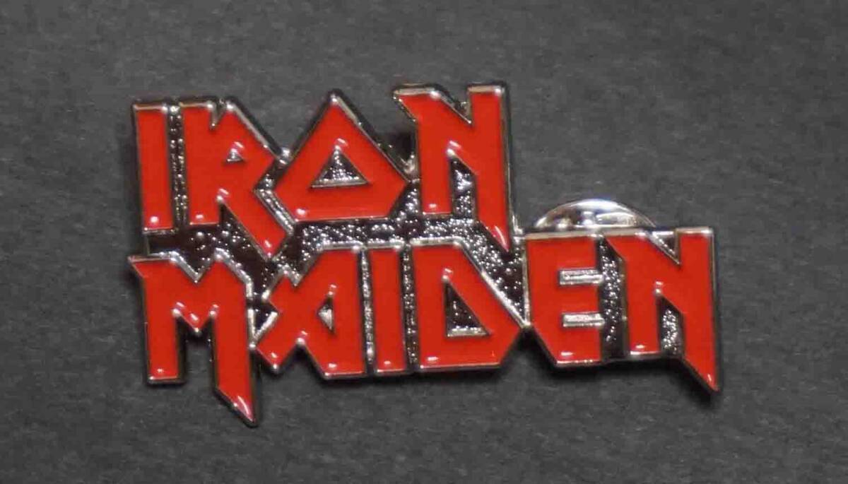 《PIN赤銀IM音楽》赤銀■激渋『アイアン・メイデン IRON MAIDEN』 ■イングランド ヘヴィメタル・バンド■金属ピンバッジ バッチ ■音楽拍卖