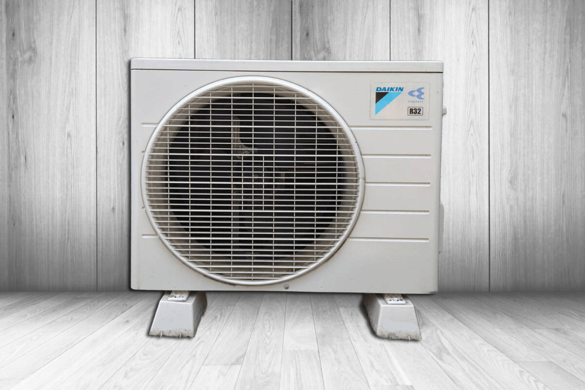 DAIKIN AR22TES ルームエアコン エアコン 室外機 6畳用 住宅設備 ダイキン 家電拍卖