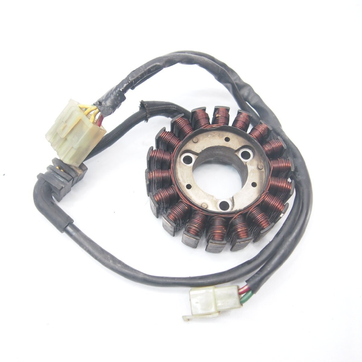 CB400SF純正ジェネレーター コイル 未チェック 目視で断線はなし NC39 ジャンク拍卖