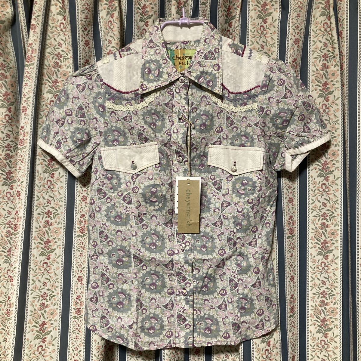 新品 cheyennerich リバティフラワー 花柄レース ウエスタンシャツ ブラウス 半袖 チビシャツ 半袖 パフスリーブ コットン カントリー 古着拍卖