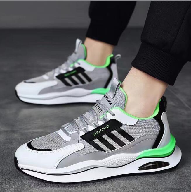 上質新品スニーカー メンズ 厚底 軽量 男性用 通勤 通学 ウォーキングシューズ カジュアルシューズ 運動靴 ジョギング おしゃれ26cm拍卖