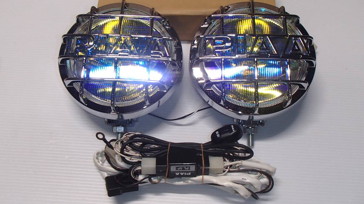 PIAA 520 H3 丸形 ハロゲンフォグランプ マルチコートレンズ リレーハーネススイッチ ストーンガード付き拍卖