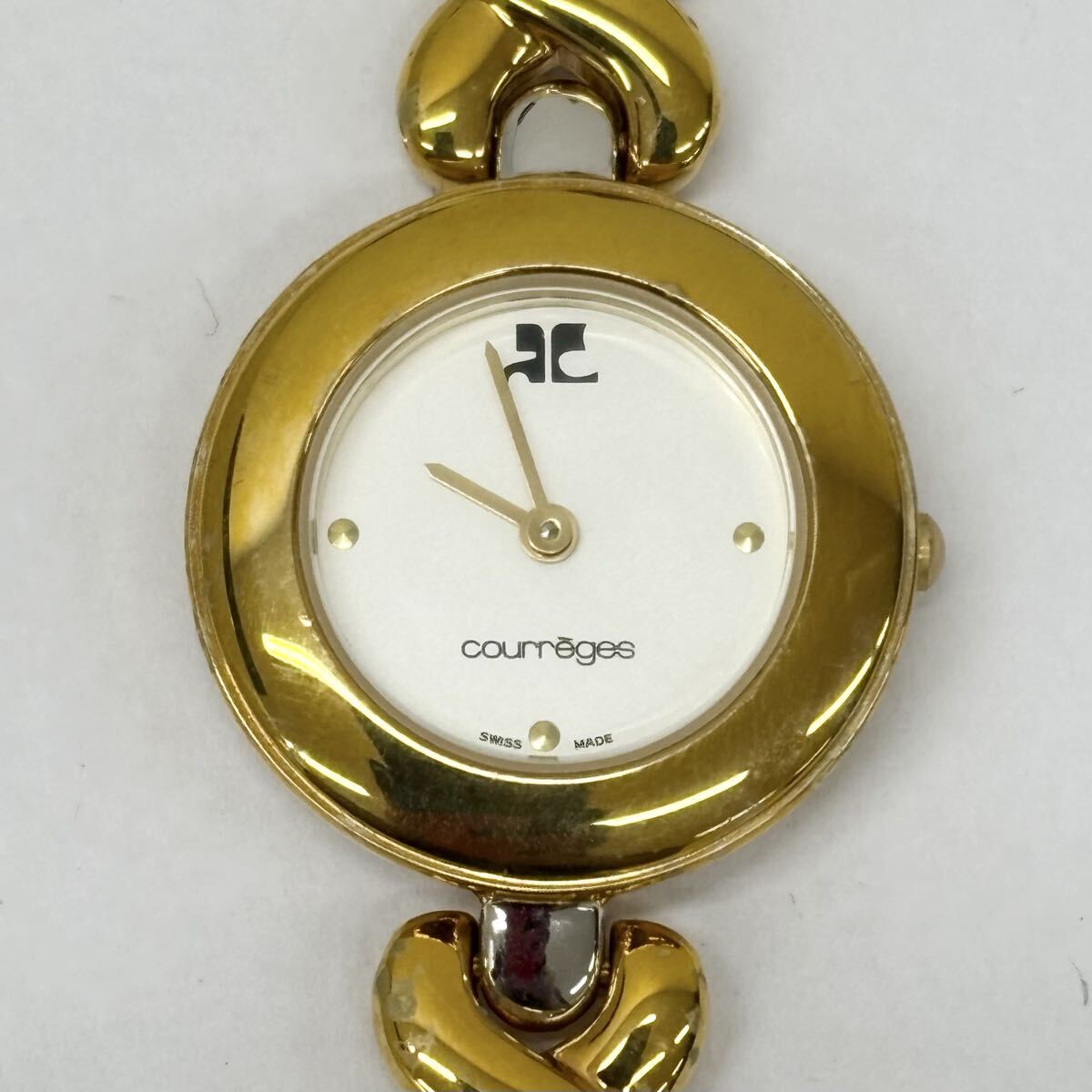 1807〓 箱付き courreges クレージュ 8218 腕時計 レディース ゴールド シルバー ホワイト 時計 ウォッチ クォーツ 2針 服飾小物拍卖