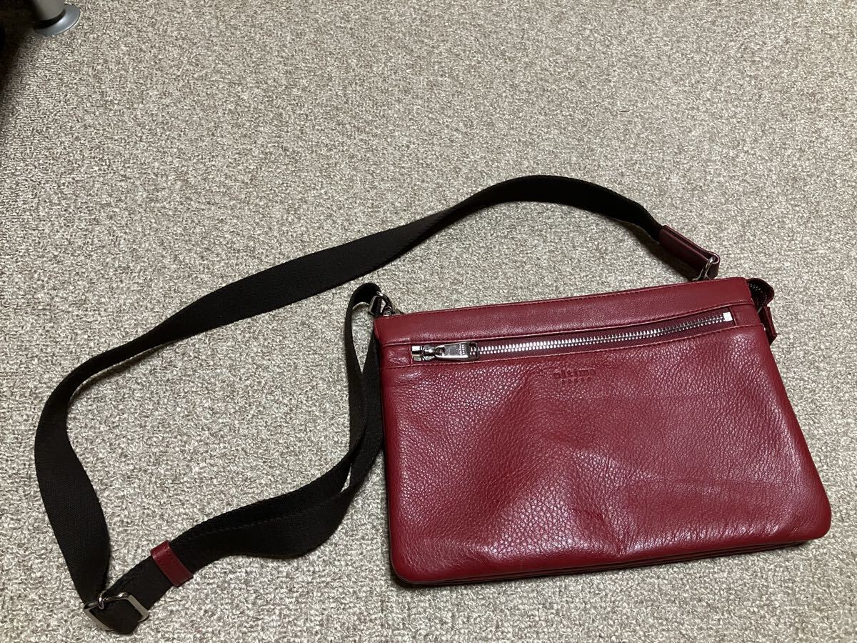 ultima Tokyo ウルティマトーキョー ☆ レザー サコッシュ 薄マチ ショルダーバッグ レッド メンズ レディース拍卖