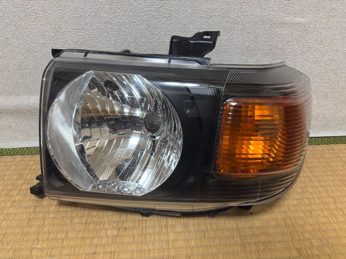 再販 ランドクルーザー70 左ヘッドライト 70周年 国内正規品 ハンドル用 KOITO60-314 インナーブラックGRJ76GRJ79 拍卖