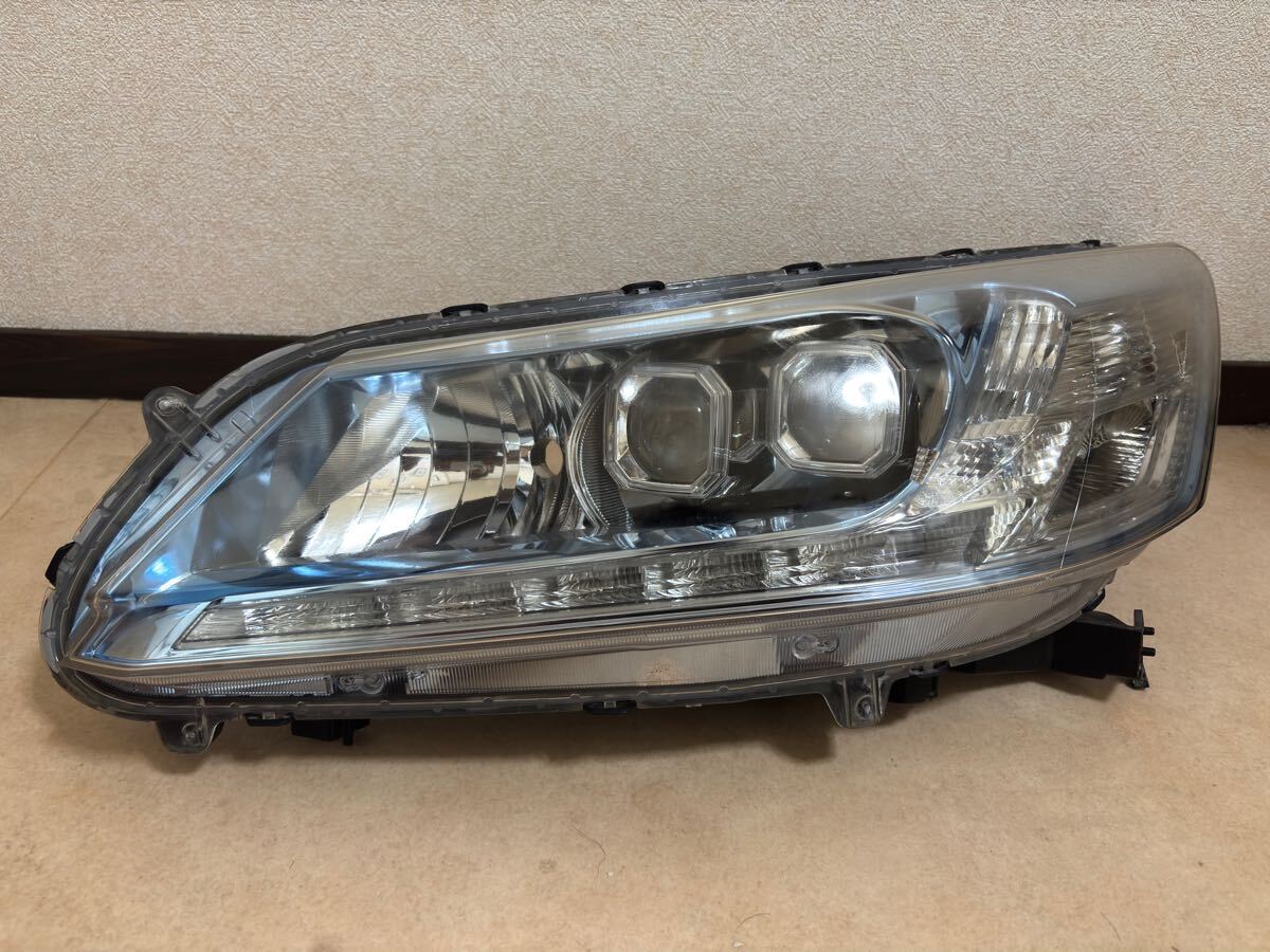 ホンダ アコードハイブリッド CR6 STANLEY W1169 刻印:J5 左ヘッドライト A511拍卖