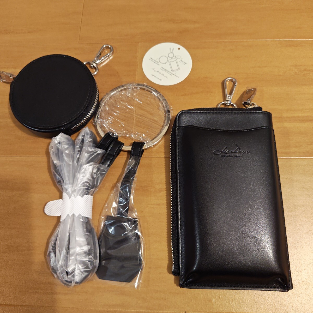 スマホショルダー ショルダーバッグ キーリング ミニポーチ付き 黒 ブラック 定価3520円 カードケースショルダー ポシェット 拍卖
