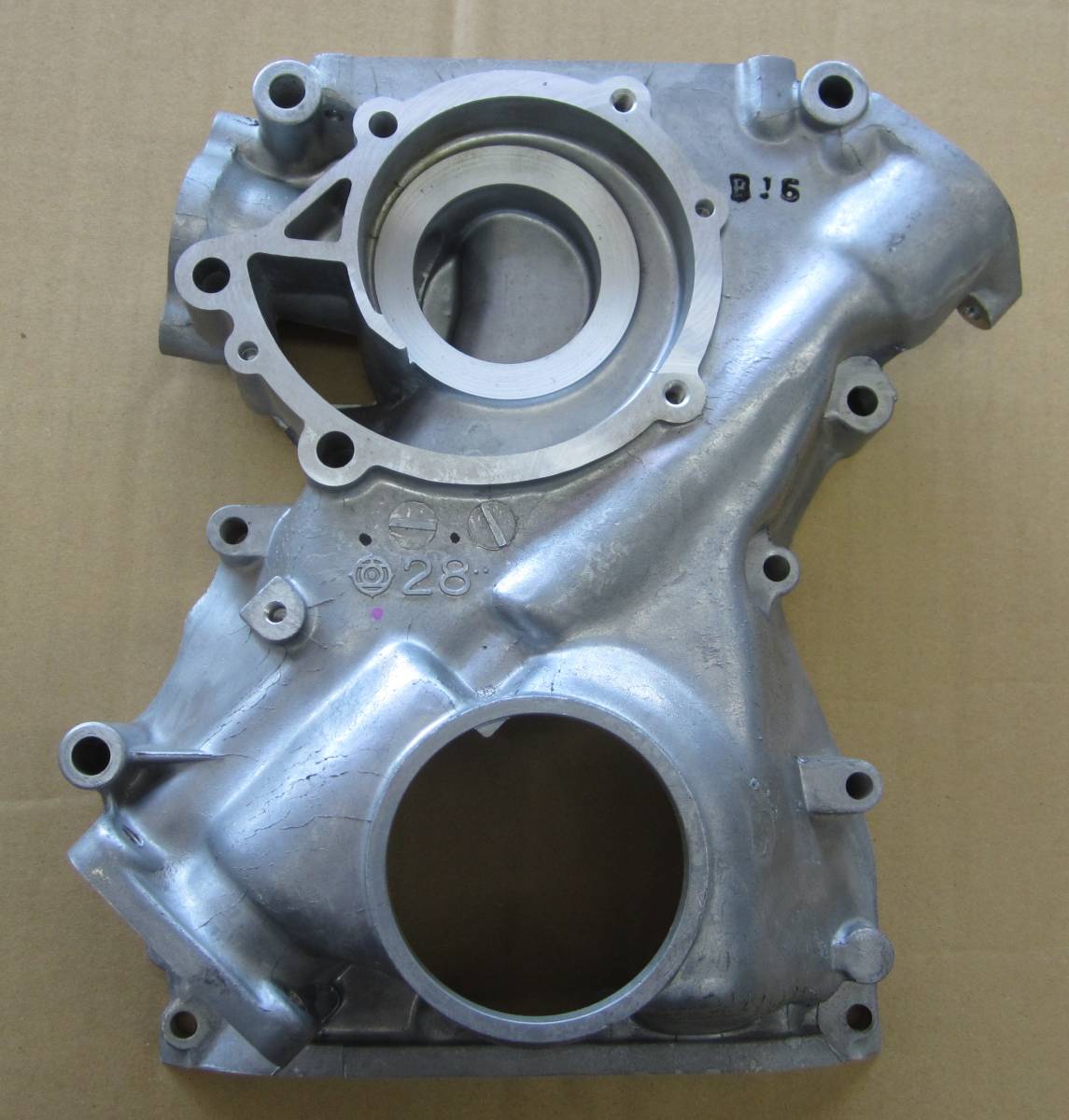 L型 エンジン用 エンジンフロントカバー チェーンケース ハコスカ ケンメリ フェアレディー L6 L20 L28 KGC10 GC10 S30 240ZG KGC110拍卖