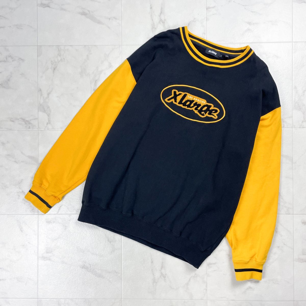 美品 XLARGE エクストララージ ばんばんざいみゆ着用 パイルロゴ 切替えビッグスウェット 長袖 メンズ 黒 ブラック サイズL*GD198拍卖