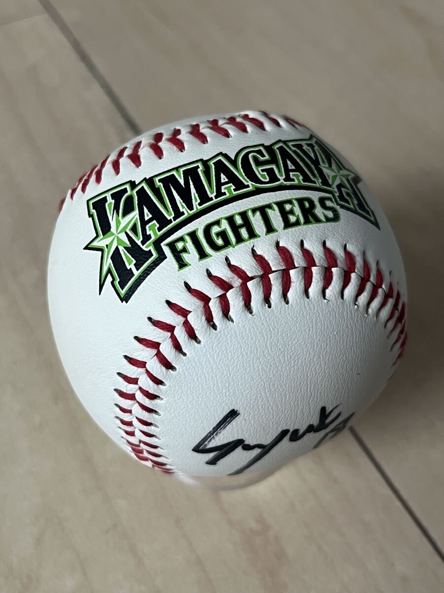 ◆スタンド投入れボール◆北海道日本ハムファイターズ【斎藤佑樹】直筆サインボール (柔らかいボールです)拍卖