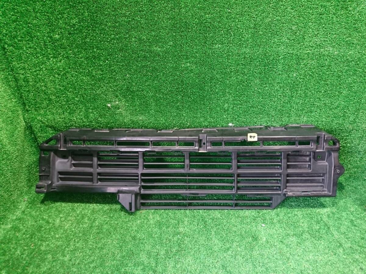 DA16T キャリィトラック ロアグリルカバー 71712-82M0(22922)拍卖