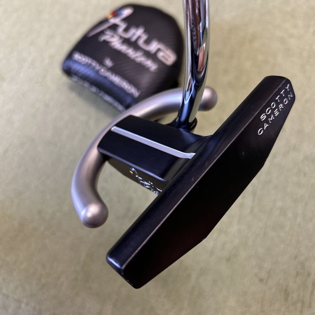 B191 スコッティキャメロン futura Phantom 34インチ 520g ヘッドカバー付属拍卖