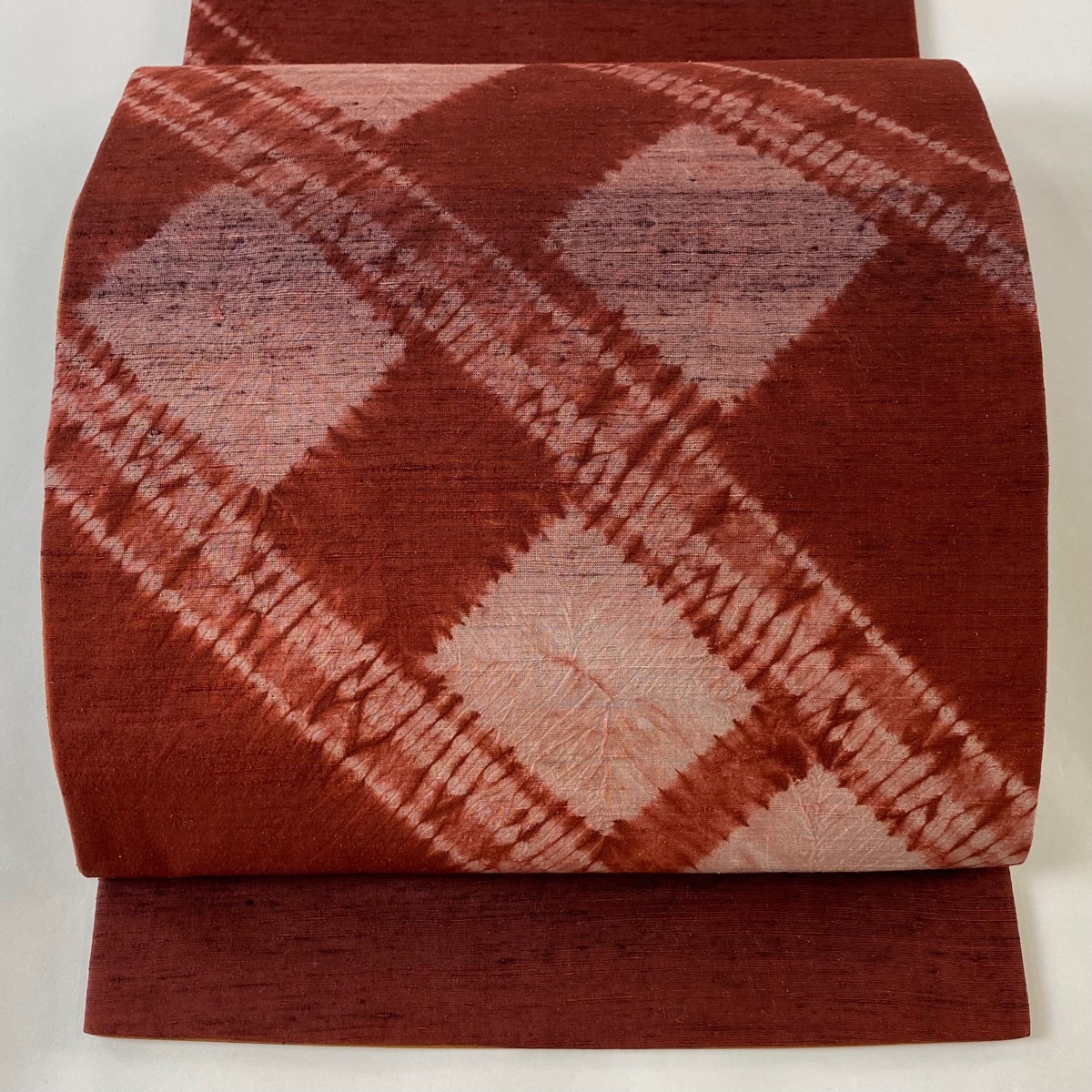 袋名古屋帯 美品 秀品 紬地 幾何学模様 菱 絞り えんじ色 正絹 【中古】拍卖