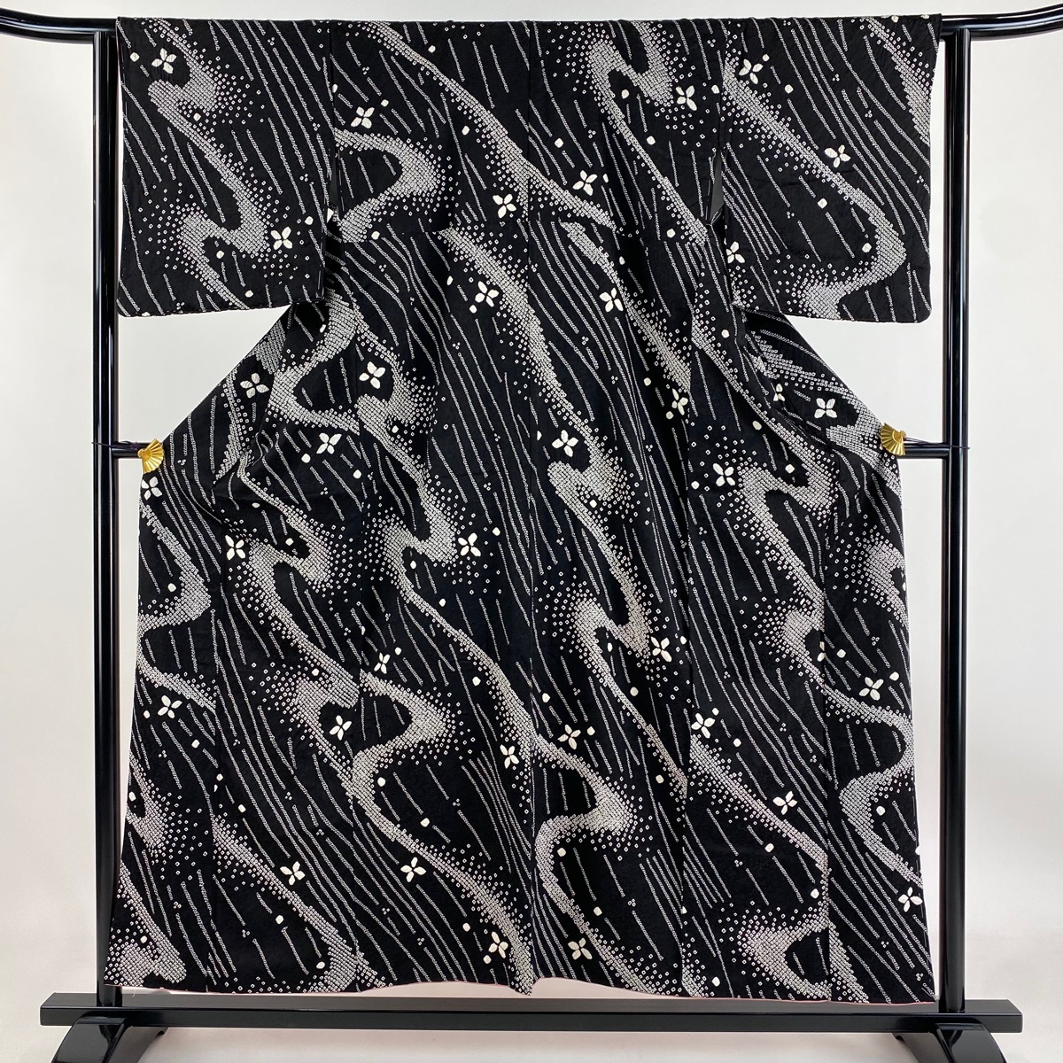 小紋 身丈155cm 裄丈64cm M 袷 花 流水 絞り 黒 正絹 美品 秀品 【中古】拍卖