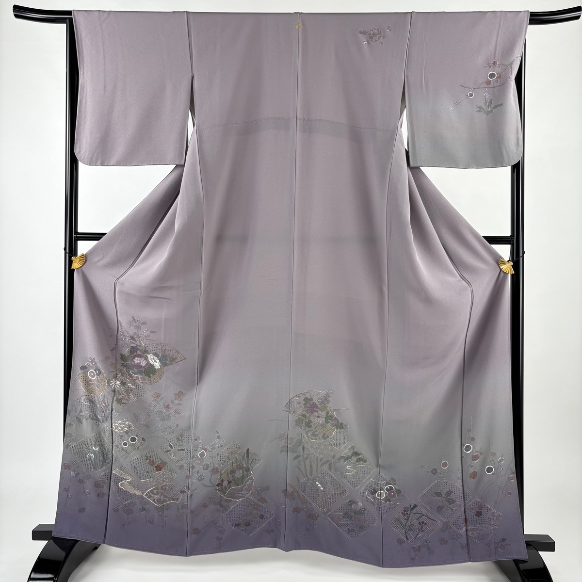 訪問着 身丈162cm 裄丈67cm M 袷 雪輪 草花 金銀糸 刺繍 灰紫 正絹 名品 一つ紋 【中古】拍卖