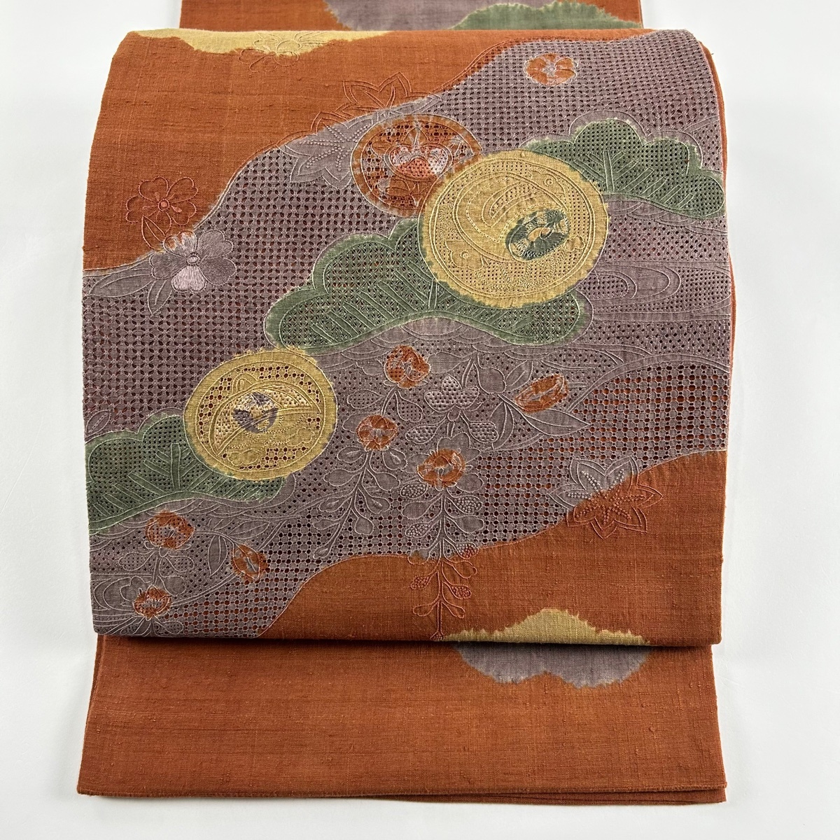 袋帯 美品 秀品 紬地 関西仕立て 宝尽くし 松 絞り 赤茶 お太鼓柄 正絹 【中古】拍卖