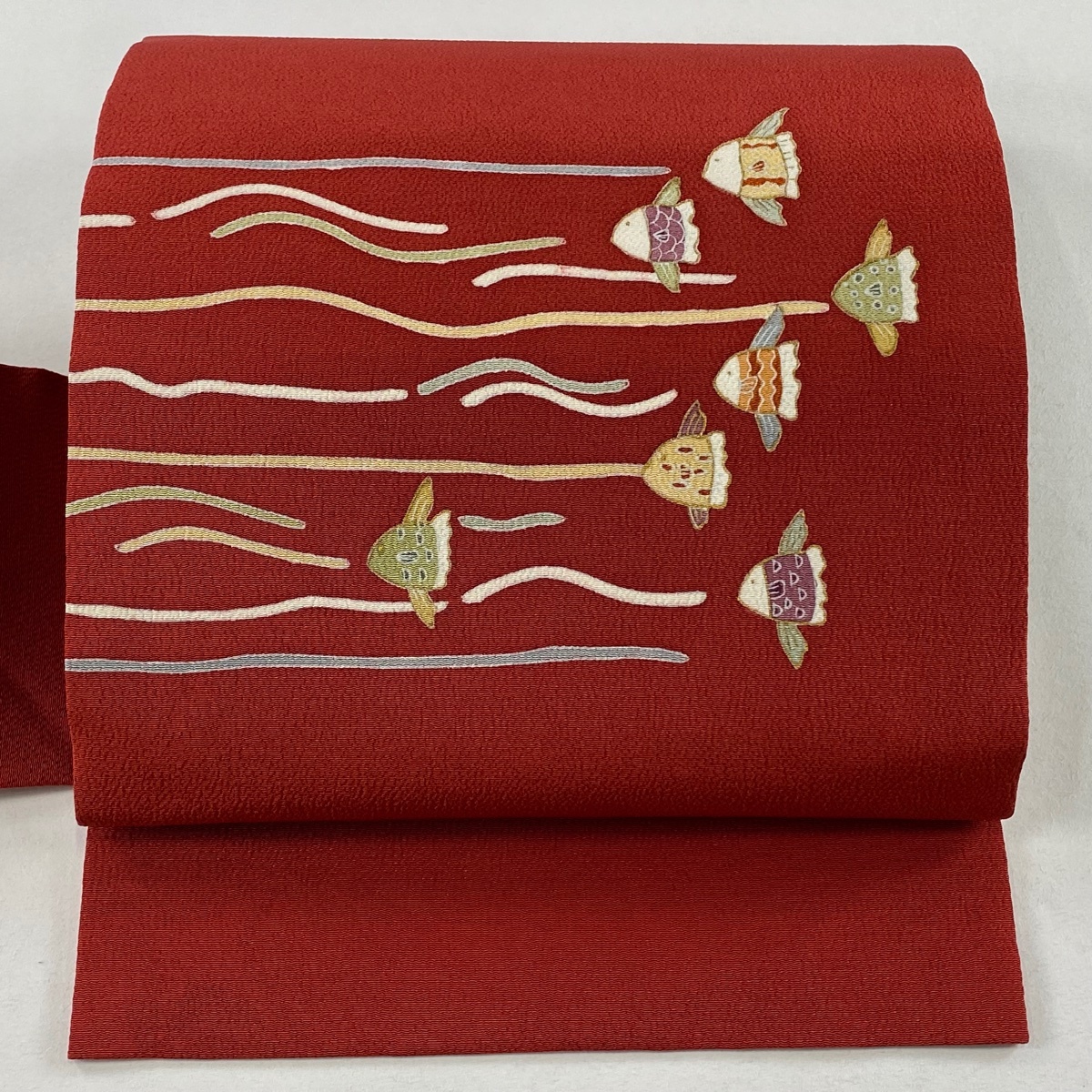 名古屋帯 美品 秀品 マンボウ 流水 金彩 縮緬 赤 正絹 【中古】拍卖