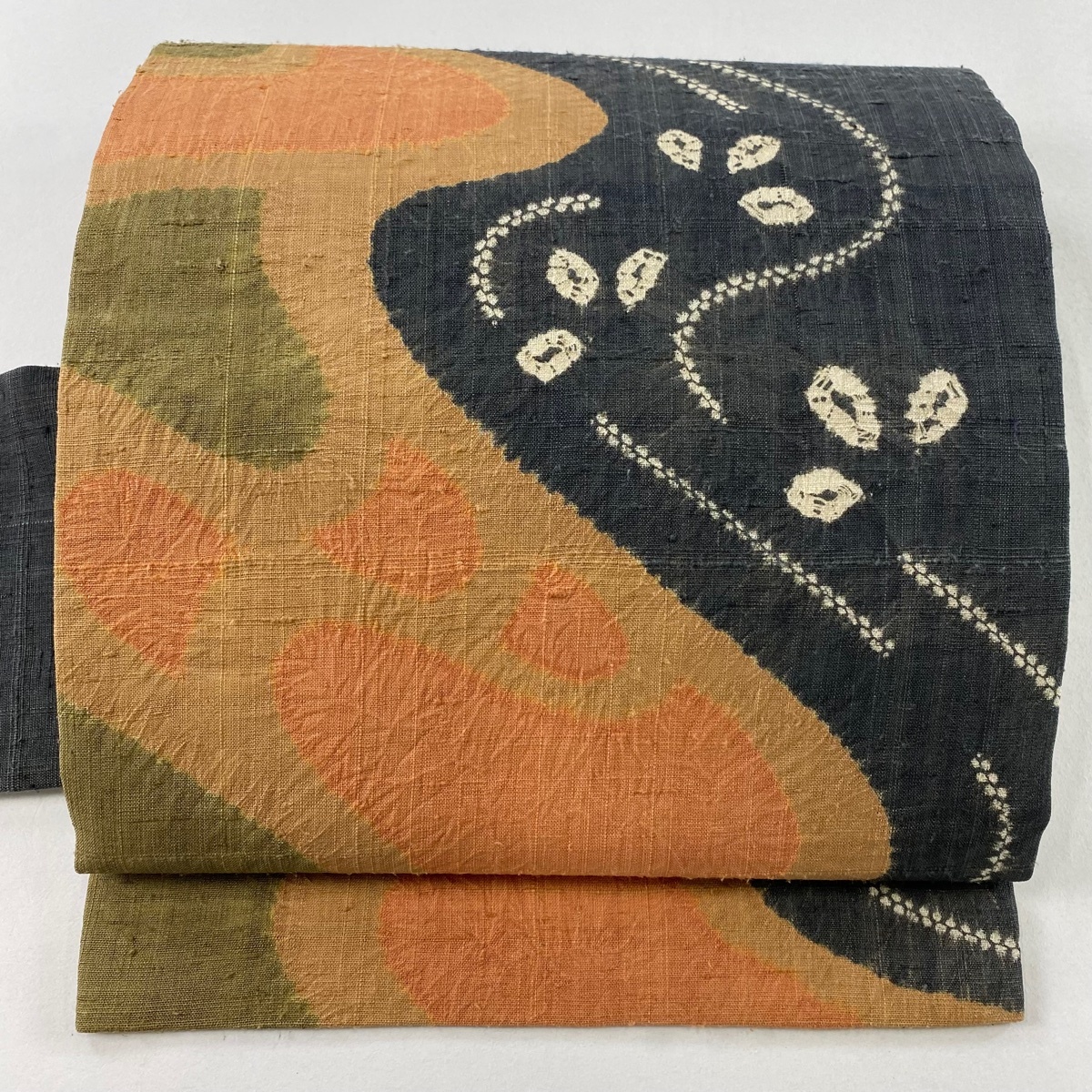 名古屋帯 美品 秀品 紬地 葉柄 幾何学模様 絞り 墨色 正絹 【中古】拍卖