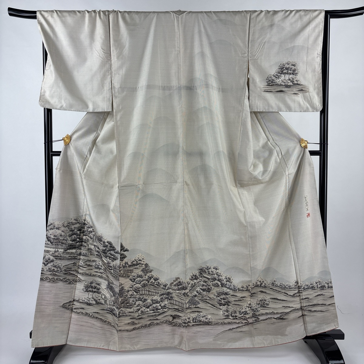 訪問着 身丈165cm 裄丈68.5cm L 袷 大島紬地 落款 証紙 建物 樹木 ベージュ 正絹 秀品 【中古】拍卖