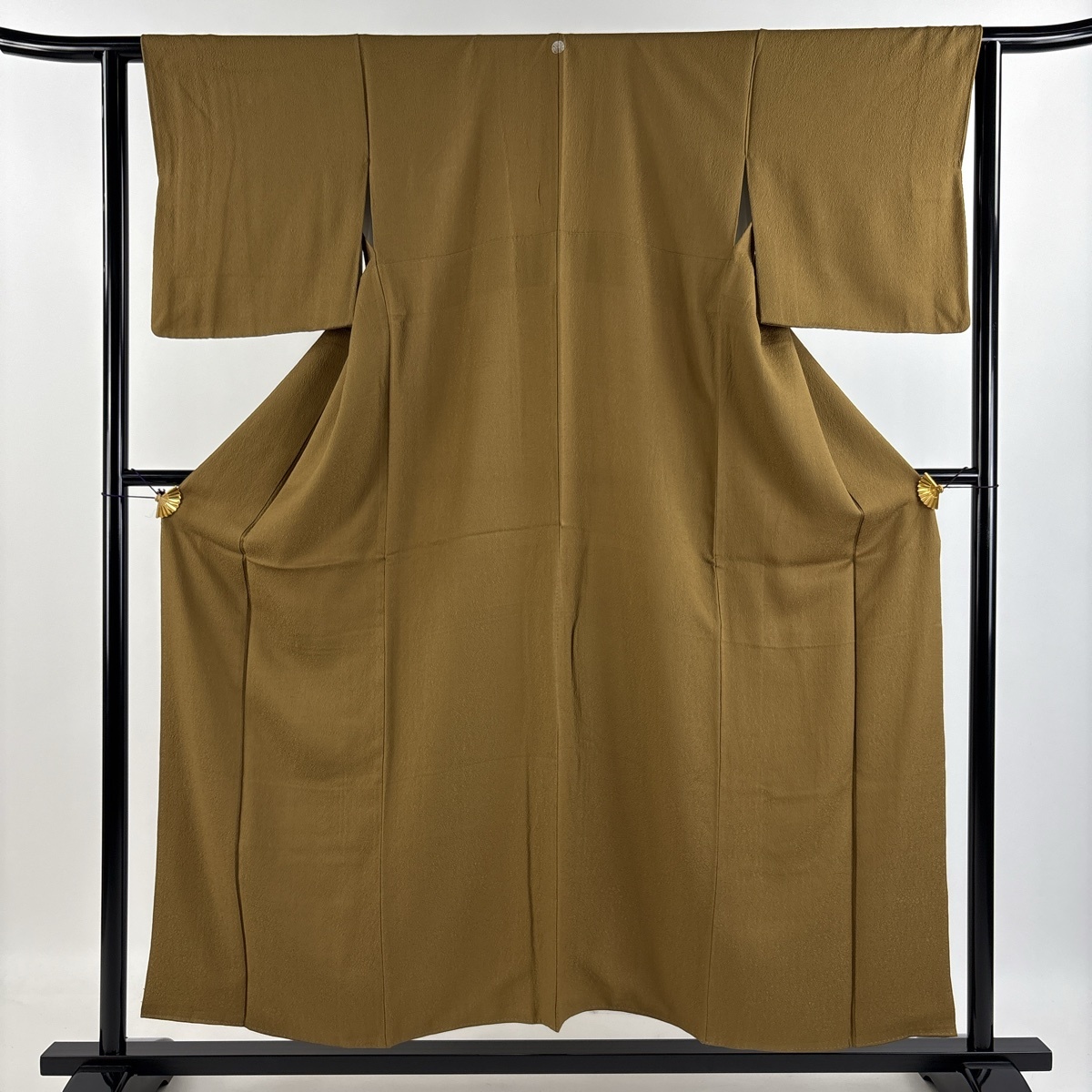 色無地 身丈154.5cm 裄丈62.5cm S 袷 地紋 茶色 正絹 秀品 一つ紋 【中古】拍卖