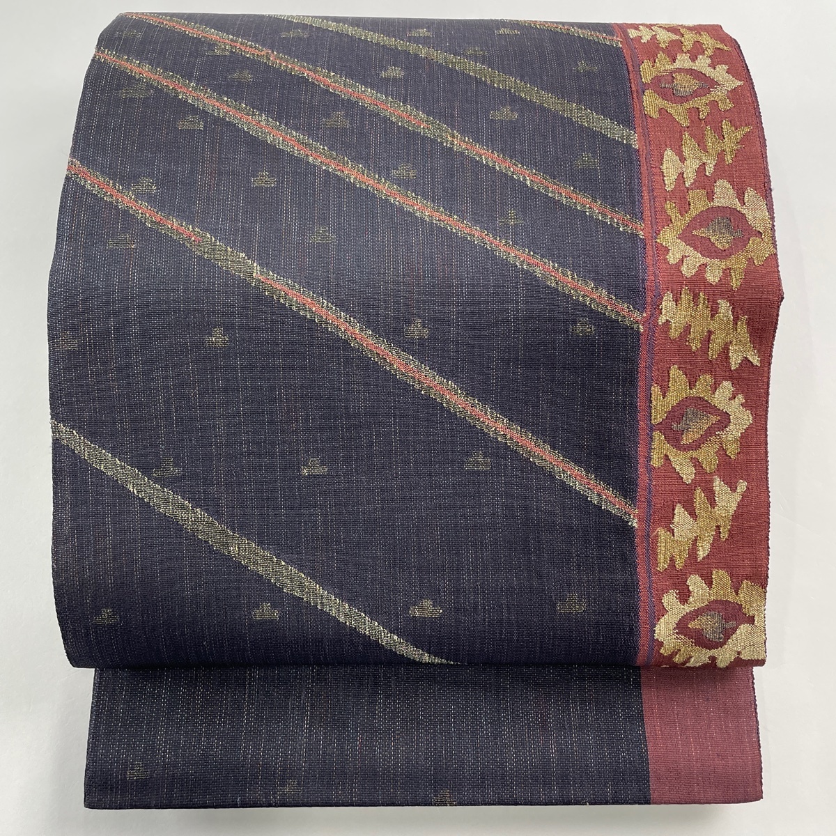 袋帯 美品 秀品 斜縞 幾何学模様 金糸 箔 濃紫 お太鼓柄 正絹 【中古】拍卖
