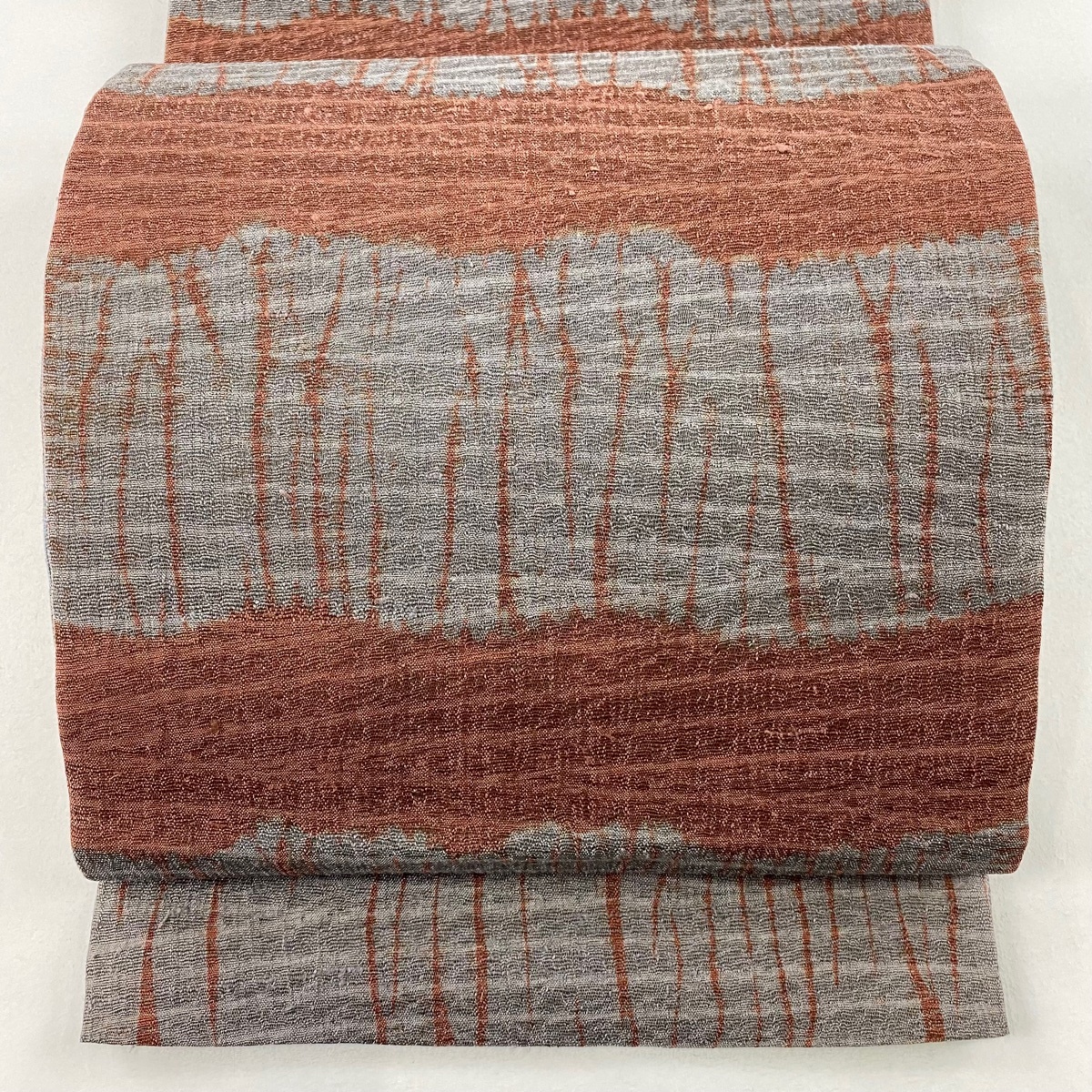 袋帯 美品 秀品 やまと 幾何学 段縞 灰色 全通 正絹 【中古】拍卖