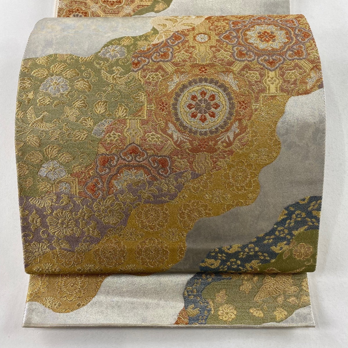 袋帯 美品 秀品 関西仕立て 華文 道長取り 金銀糸 箔 銀色 六通 正絹 【中古】拍卖