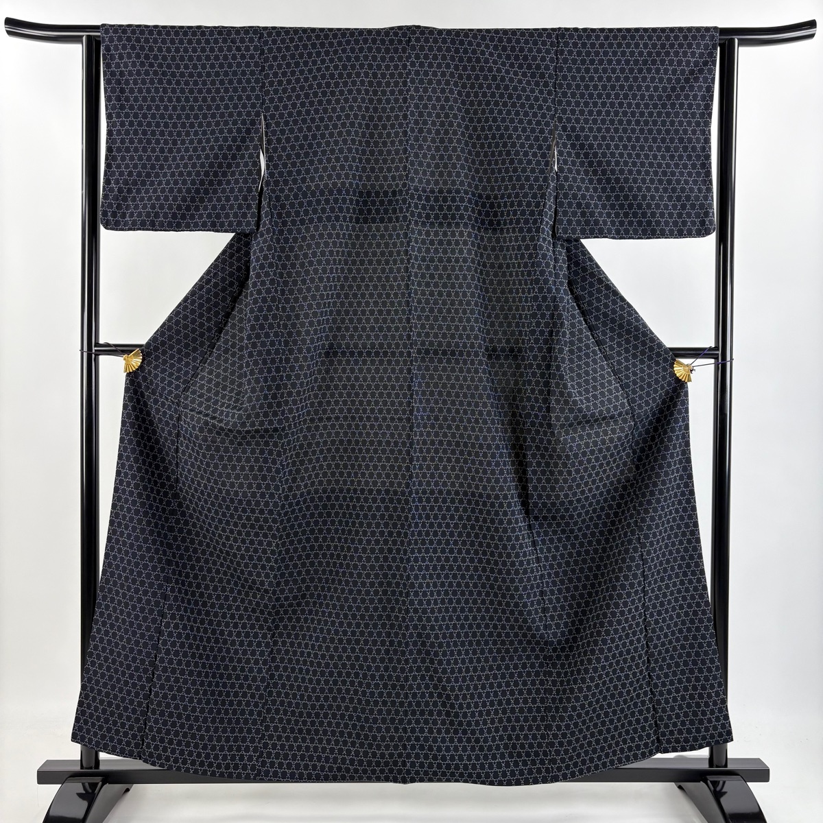 紬 身丈159cm 裄丈62.5cm S 袷 籠目 黒 正絹 美品 名品 【中古】拍卖