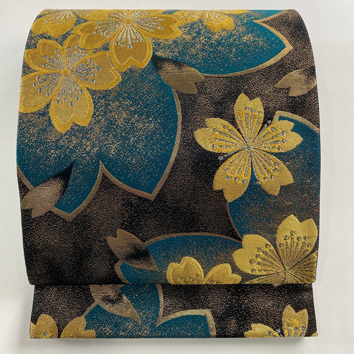 袋帯 美品 秀品 桜 花びら 金糸 箔 金茶 全通 正絹 【中古】拍卖