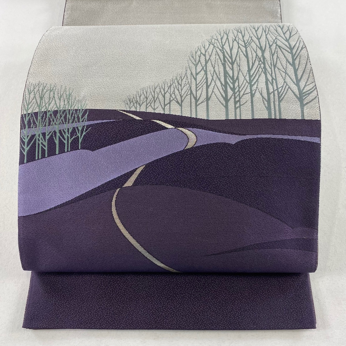 袋帯 美品 秀品 樹木 丘 箔 紫 お太鼓柄 正絹 【中古】拍卖