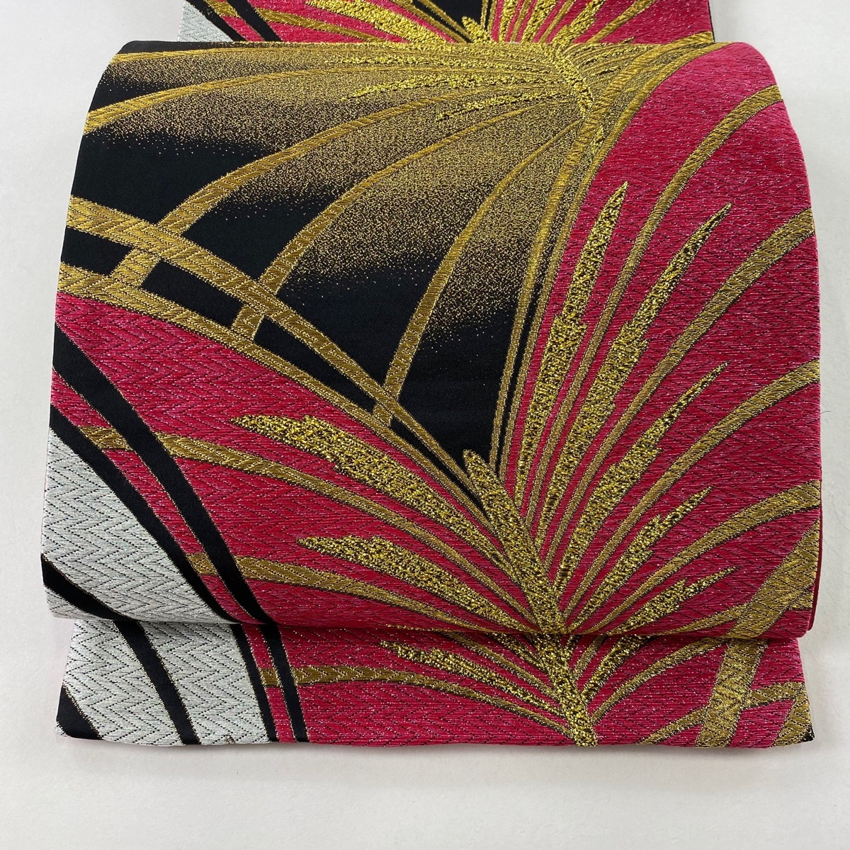 袋帯 美品 秀品 振袖向き 若松 金銀糸 箔 ピンク 六通 正絹 【中古】拍卖