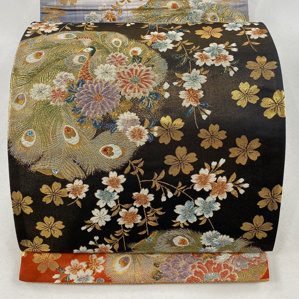 袋帯 美品 秀品 孔雀 枝垂れ桜 金糸 箔 黒 六通 正絹 【中古】拍卖