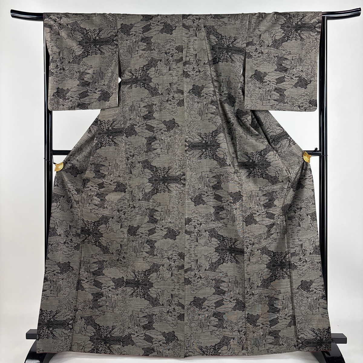 紬 身丈166.5cm 裄丈66cm M 袷 雲文 人物 焦茶色 正絹 美品 秀品 【中古】拍卖