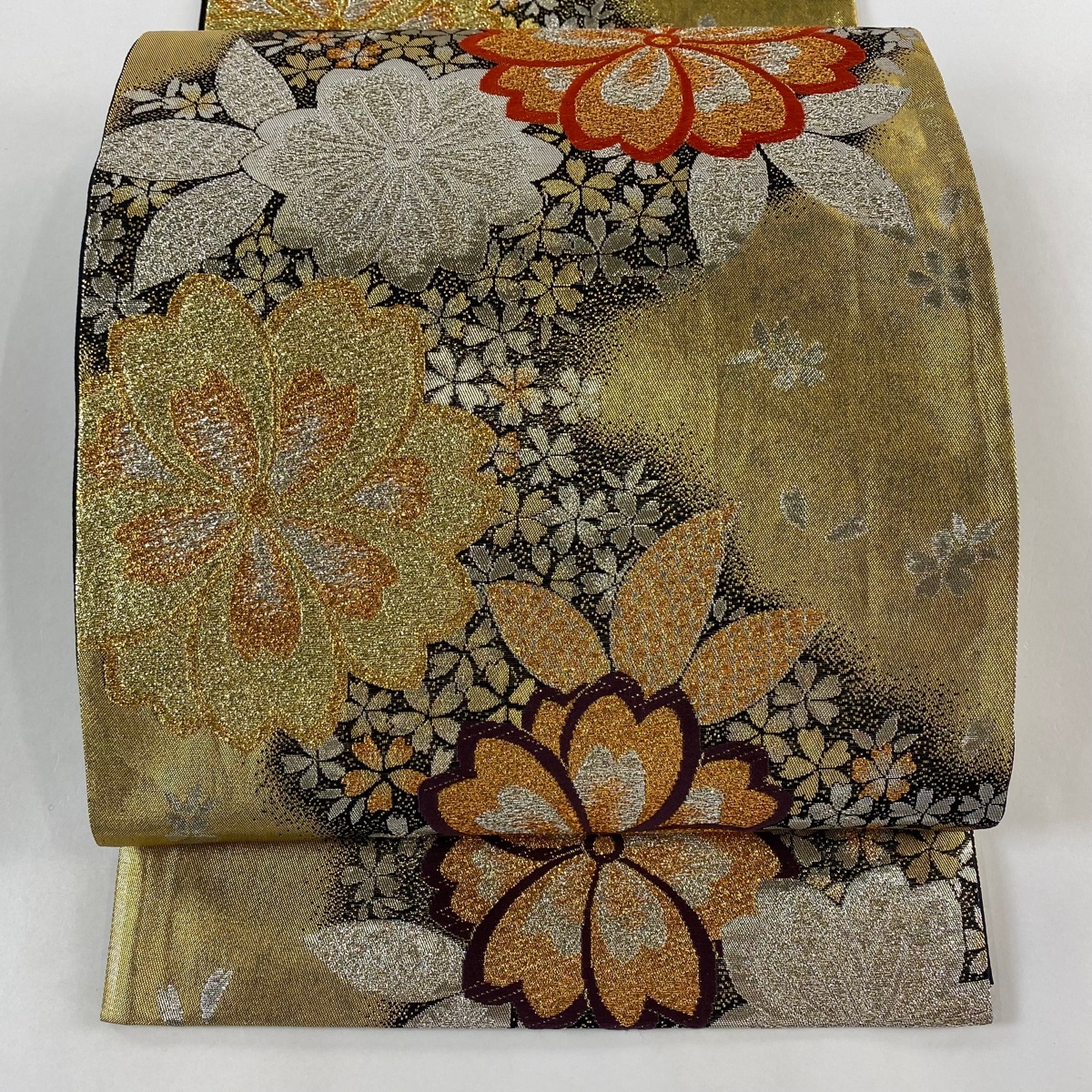 袋帯 美品 秀品 草花 刺繍 箔 金色 六通 正絹 【中古】拍卖